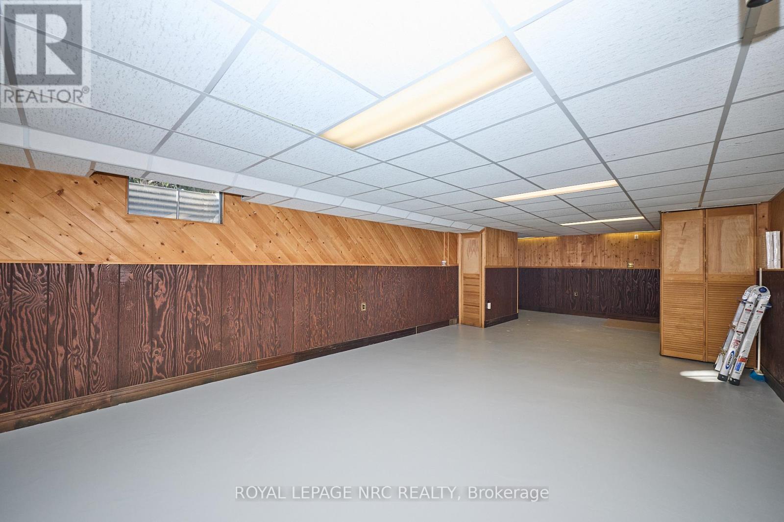 












8143 SARAH STREET

,
Niagara Falls (Chippawa),




Ontario
L2G6T9

