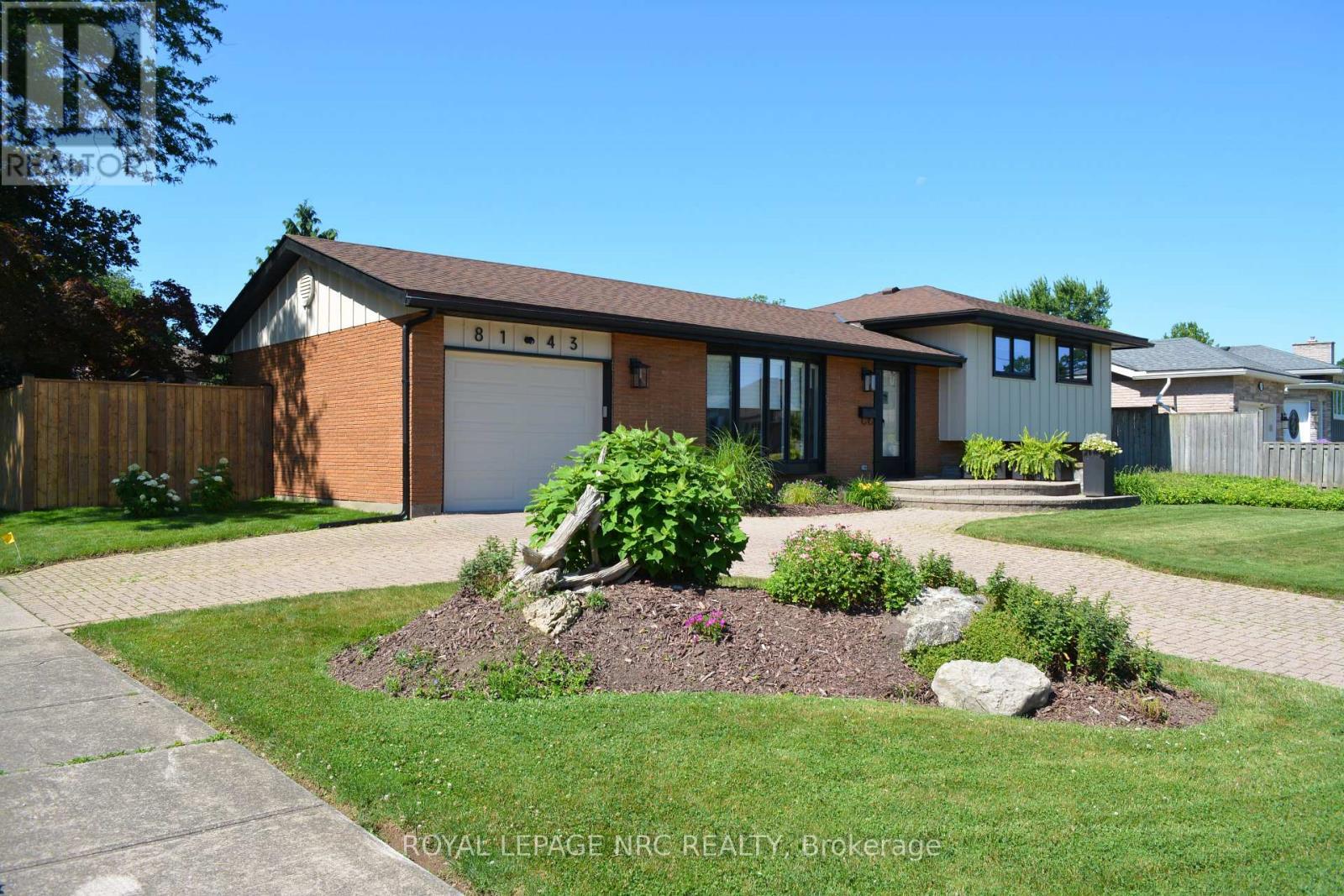












8143 SARAH STREET

,
Niagara Falls (Chippawa),




Ontario
L2G6T9

