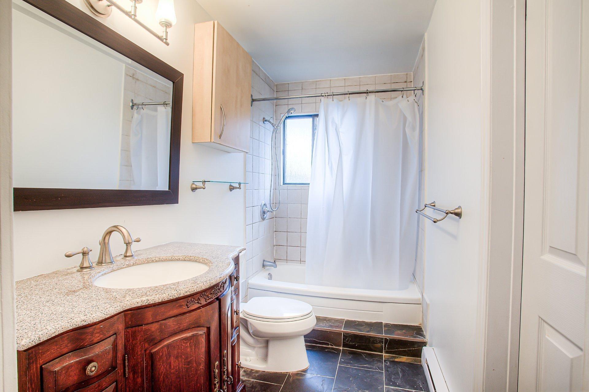 









155


Rue Terry-Fox

,
Montréal (Verdun/Île-des-Soeurs),




QC
H1S1M3

