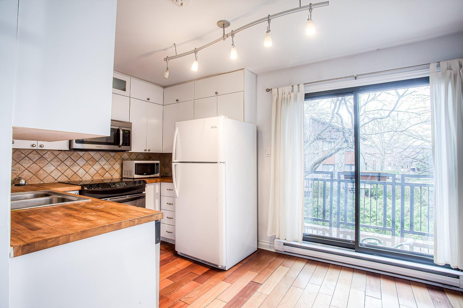 









155


Rue Terry-Fox

,
Montréal (Verdun/Île-des-Soeurs),




QC
H1S1M3

