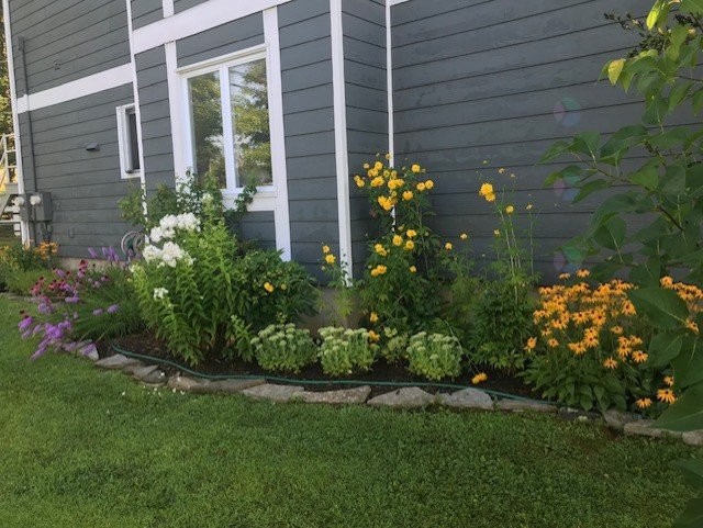 









512


Ch. de Bondville

, 1,
Lac-Brome,




QC
J0E1R0

