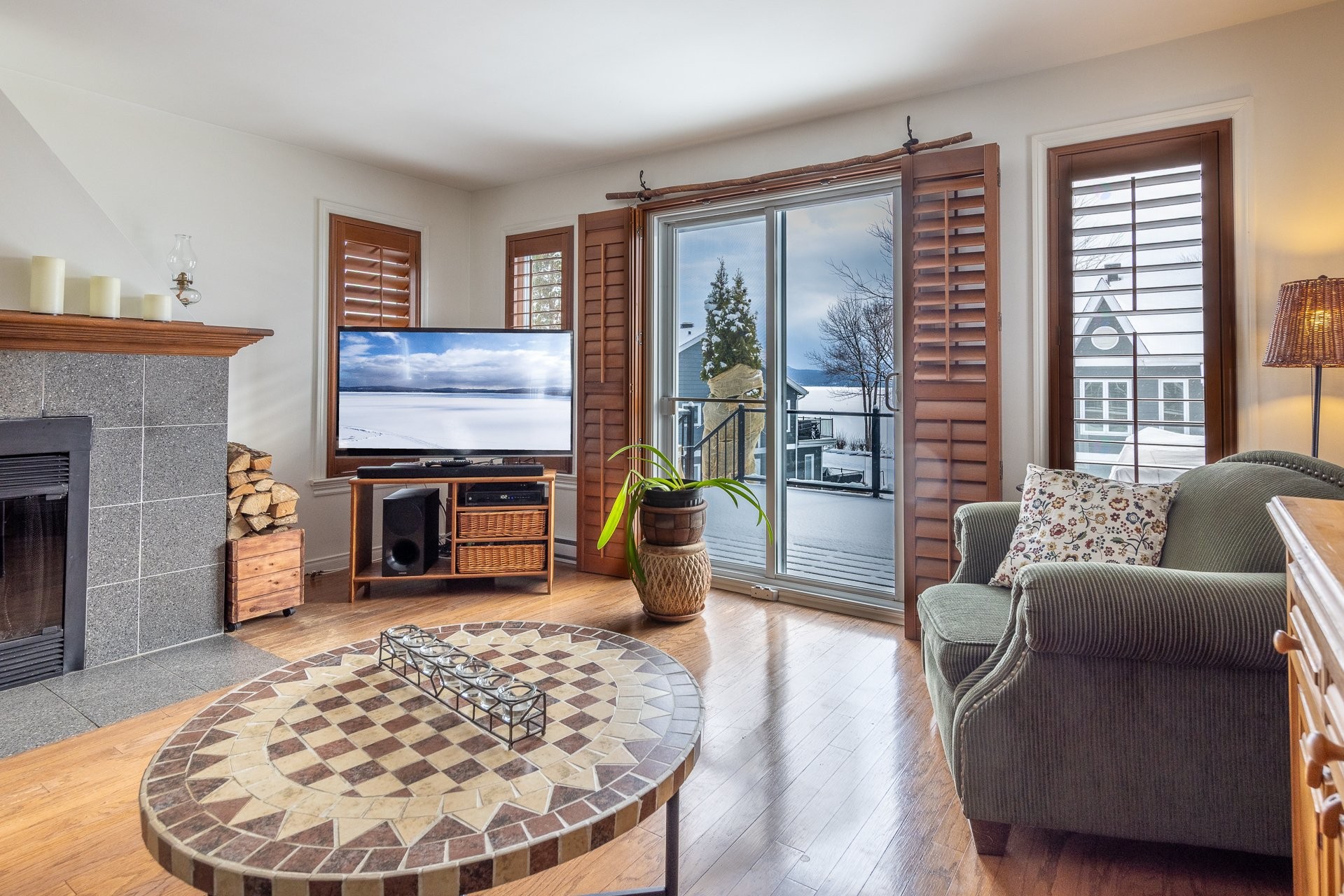 









512


Ch. de Bondville

, 1,
Lac-Brome,




QC
J0E1R0

