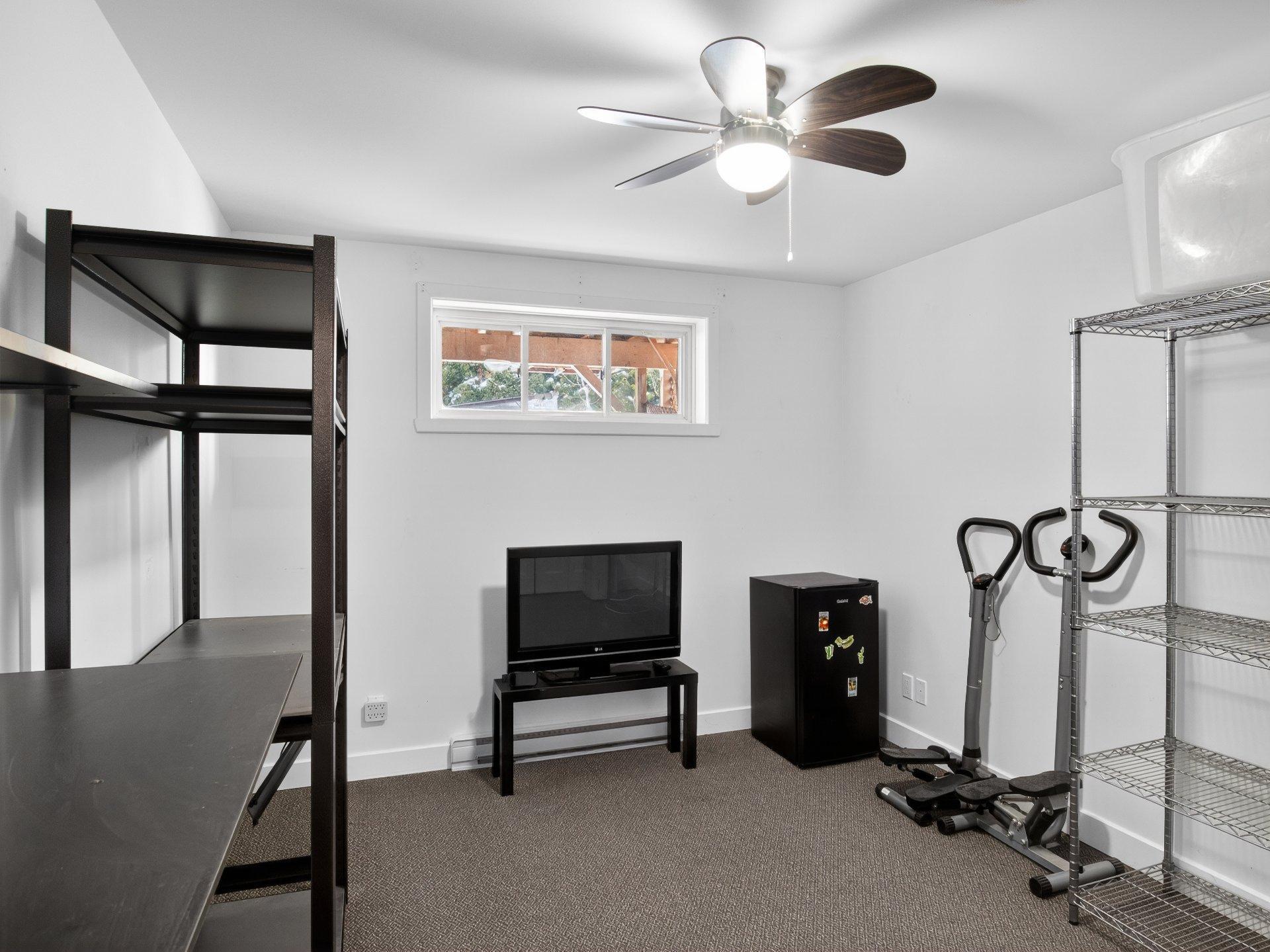 









829


Rue Hervé

,
Sherbrooke (Brompton/Rock Forest/Saint-Élie/Deauville),




QC
J1N1B1

