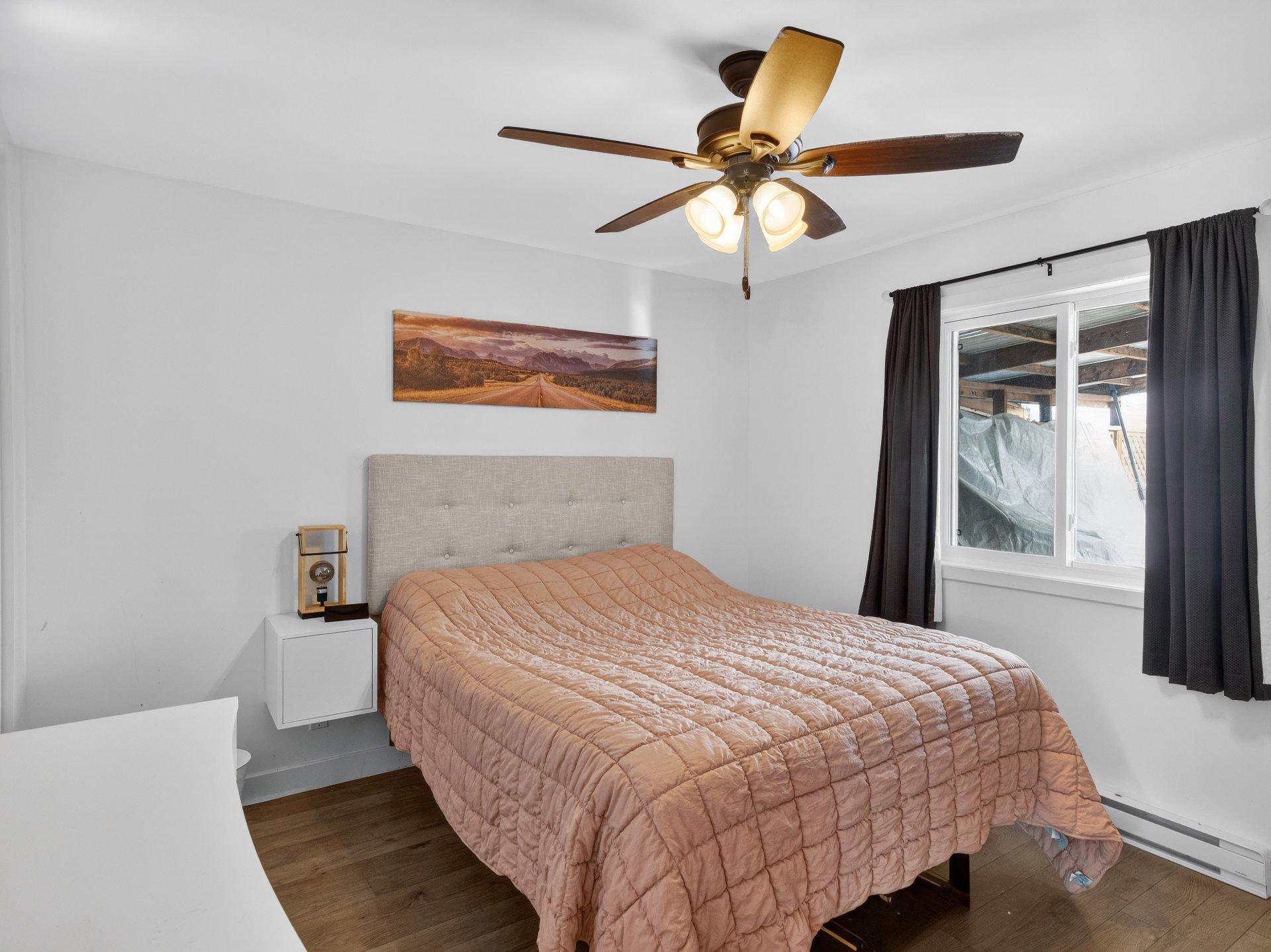 









829


Rue Hervé

,
Sherbrooke (Brompton/Rock Forest/Saint-Élie/Deauville),




QC
J1N1B1

