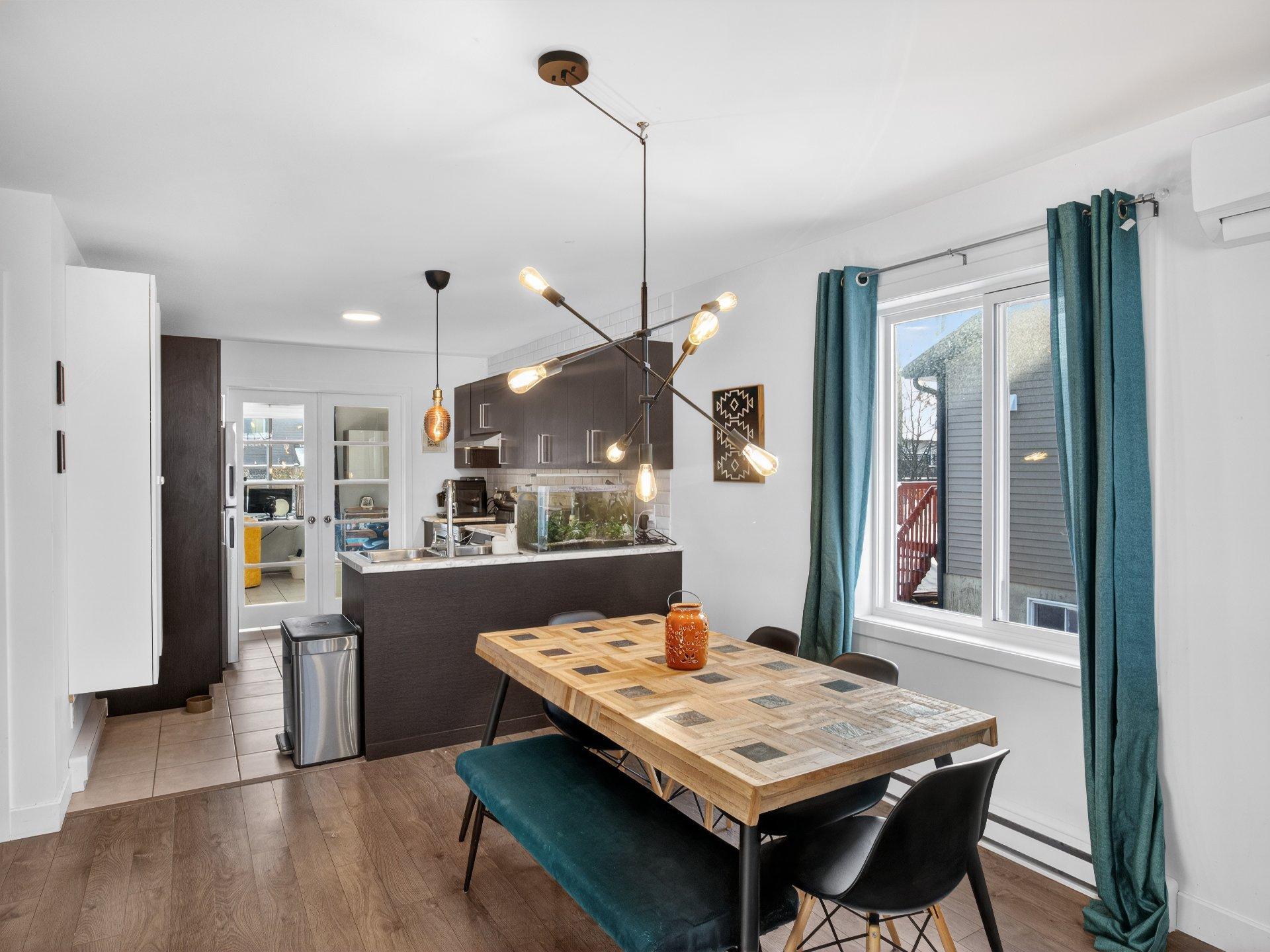 









829


Rue Hervé

,
Sherbrooke (Brompton/Rock Forest/Saint-Élie/Deauville),




QC
J1N1B1

