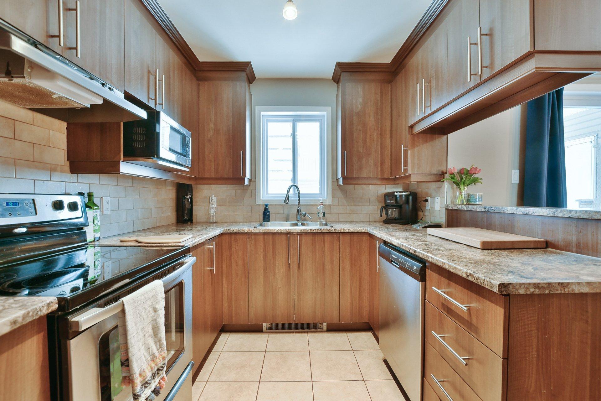 









87


Mtée de St-Sulpice

, 202,
Saint-Sulpice,




QC
J5W0H2

