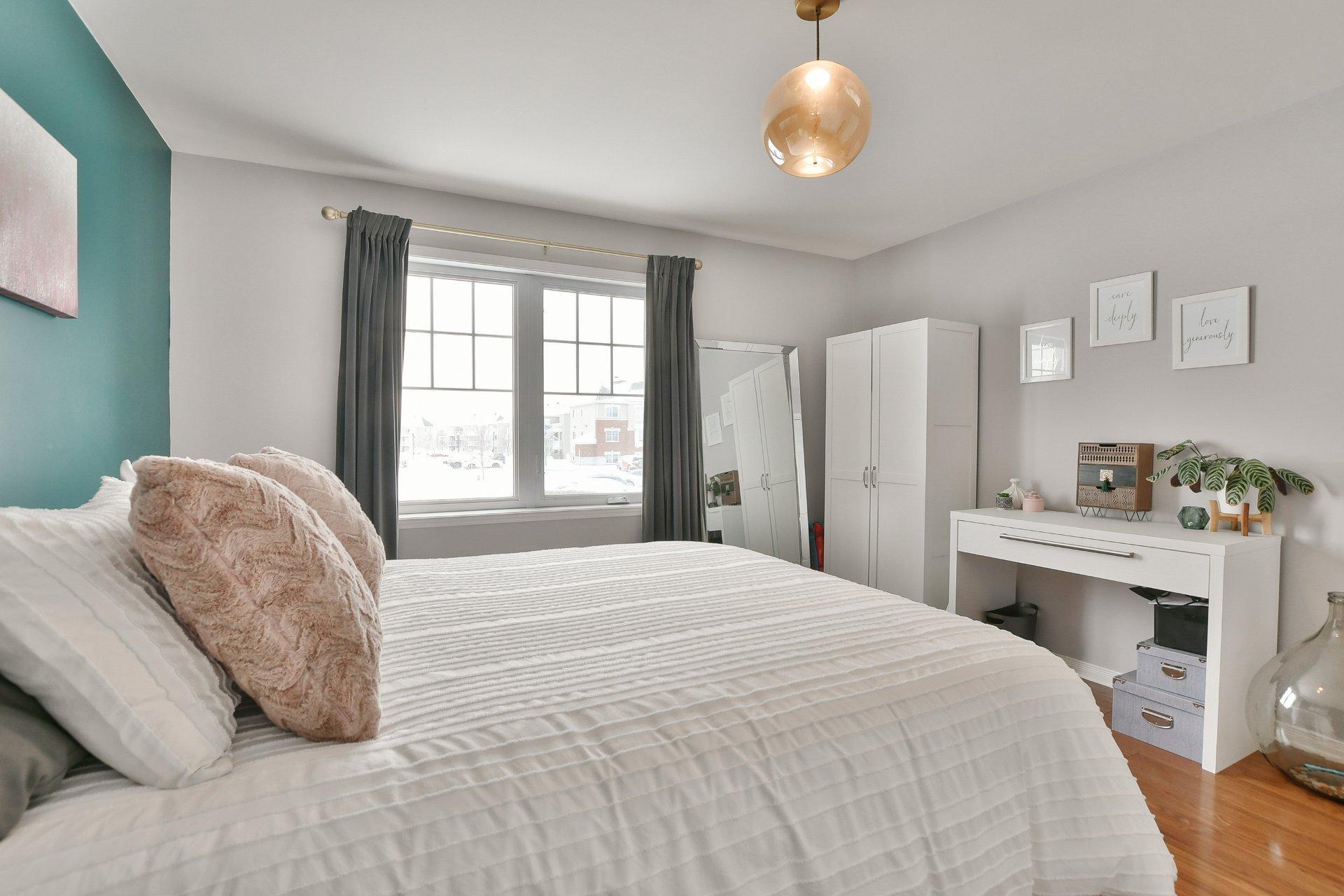 









87


Mtée de St-Sulpice

, 202,
Saint-Sulpice,




QC
J5W0H2

