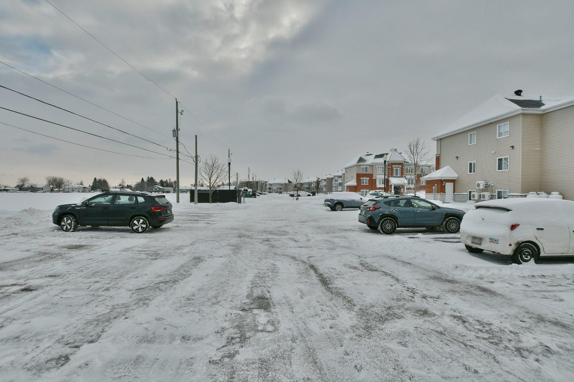 









87


Mtée de St-Sulpice

, 202,
Saint-Sulpice,




QC
J5W0H2

