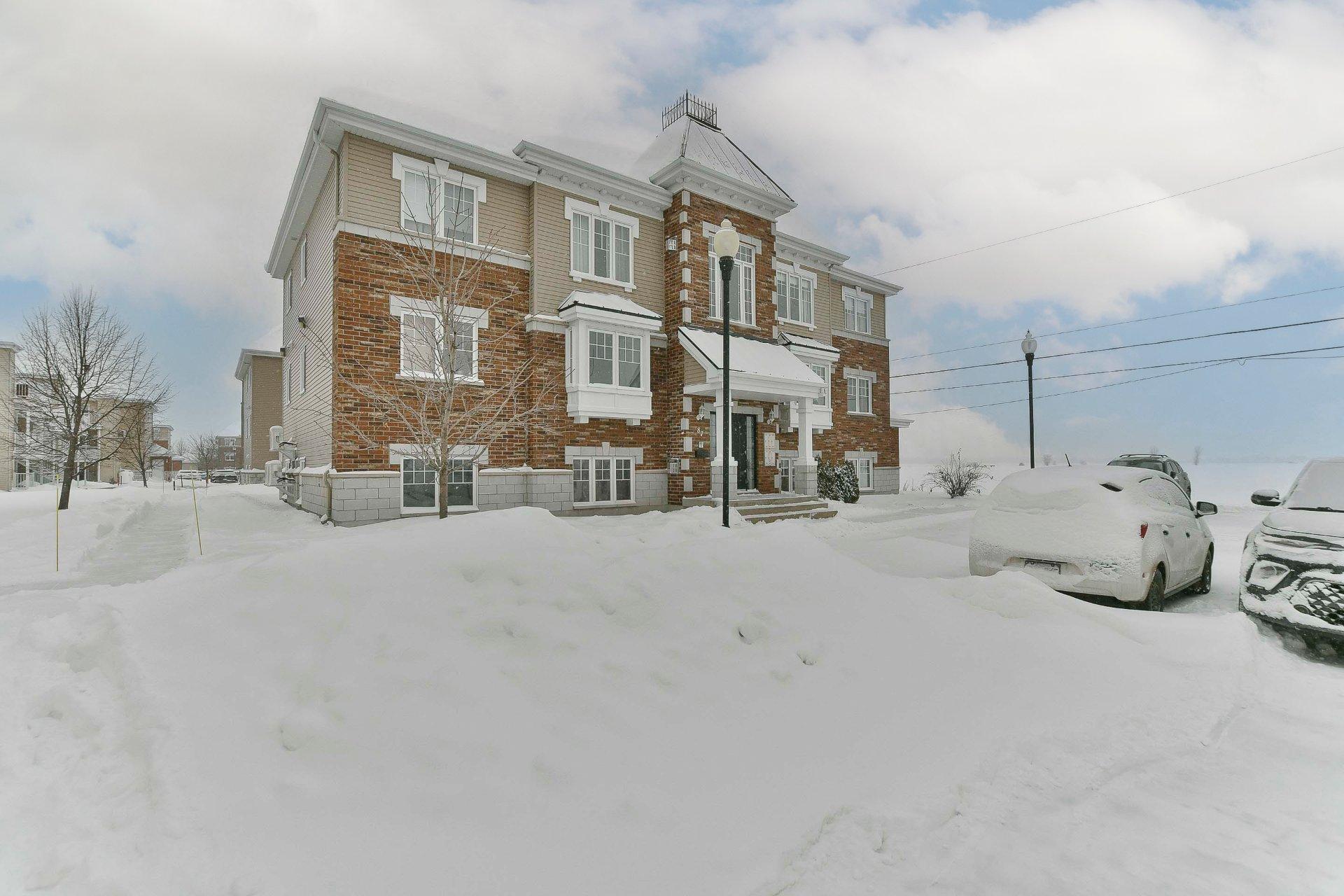 









87


Mtée de St-Sulpice

, 202,
Saint-Sulpice,




QC
J5W0H2

