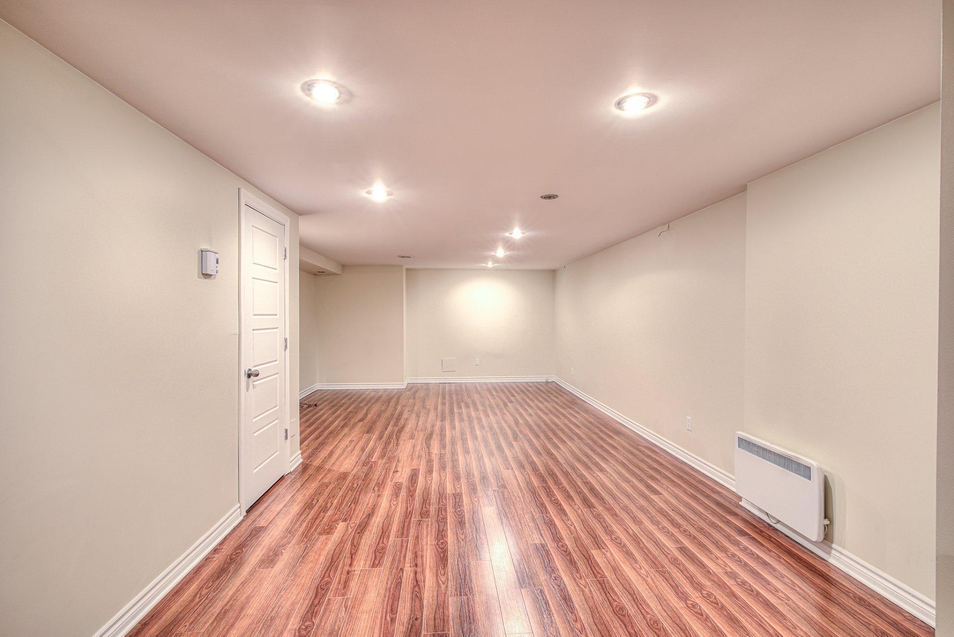 









2720


Rue du Manoir

,
Vaudreuil-Dorion,




QC
J7V8Y2

