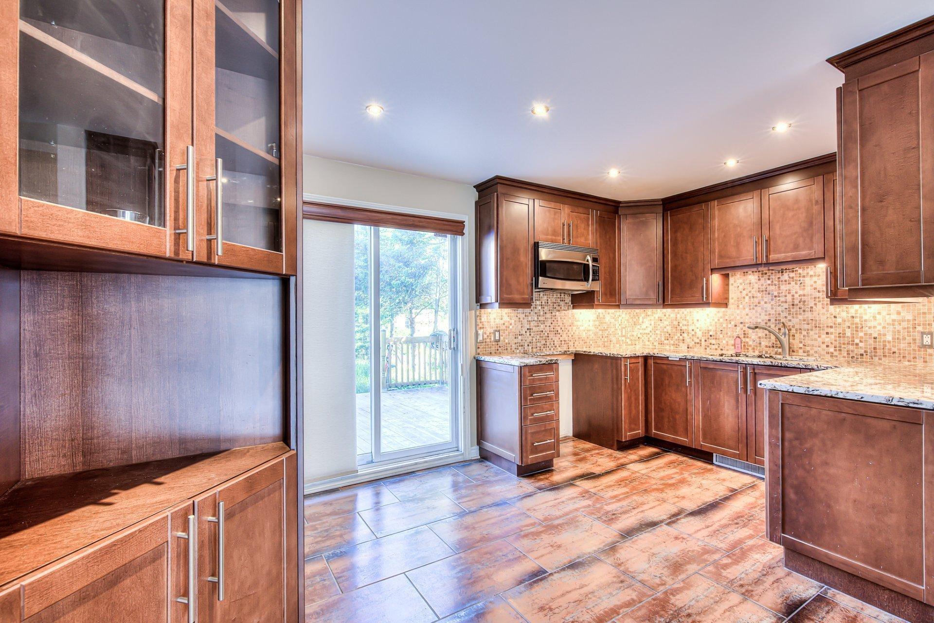 









2720


Rue du Manoir

,
Vaudreuil-Dorion,




QC
J7V8Y2

