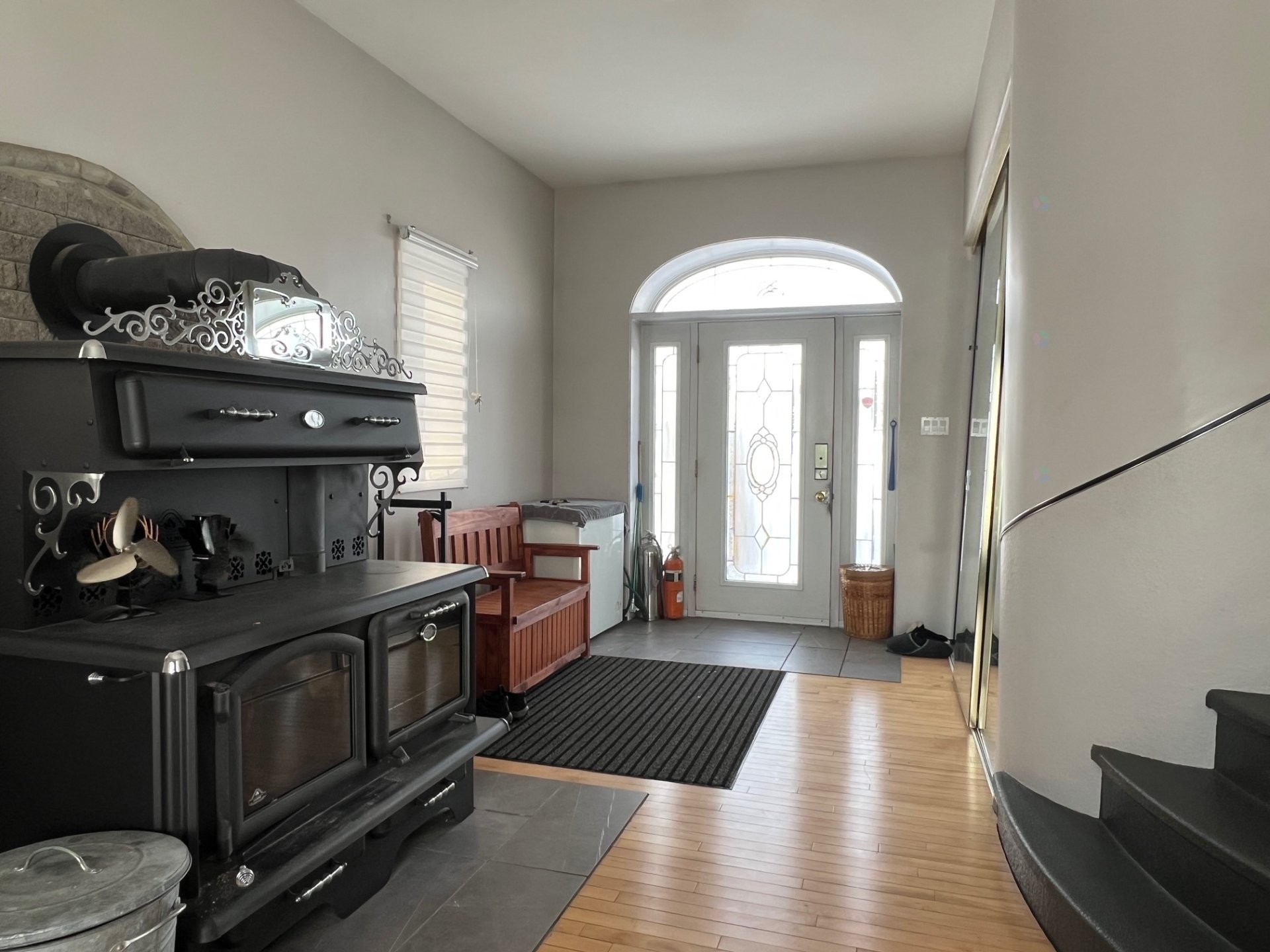 









914


3e Rue

,
Chibougamau,




QC
G8P1R2

