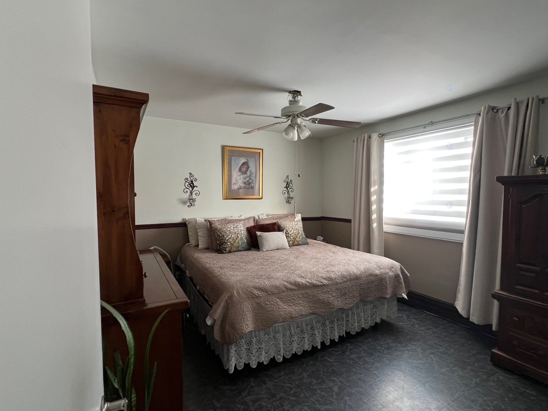 









914


3e Rue

,
Chibougamau,




QC
G8P1R2

