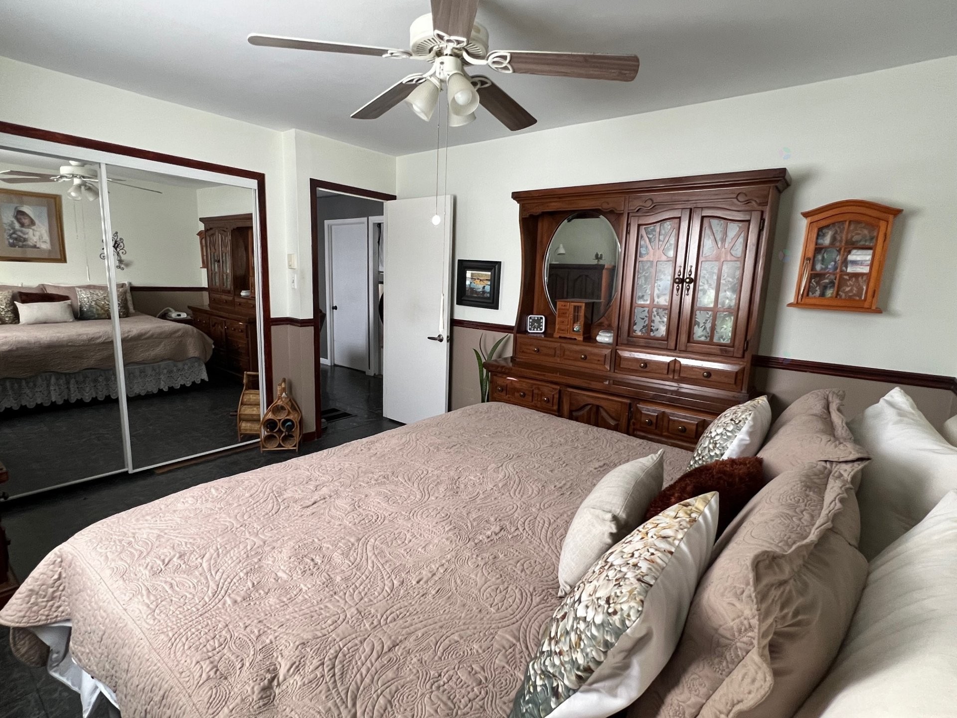 









914


3e Rue

,
Chibougamau,




QC
G8P1R2

