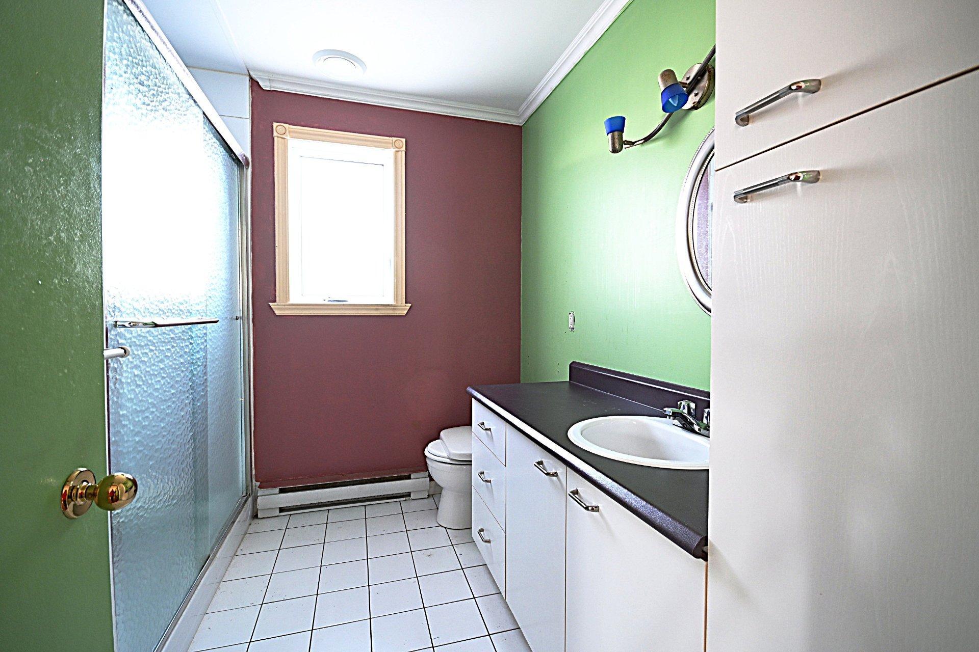 









142


Rue Jos-Monferrand

,
Québec (Beauport),




QC
G1C1K9

