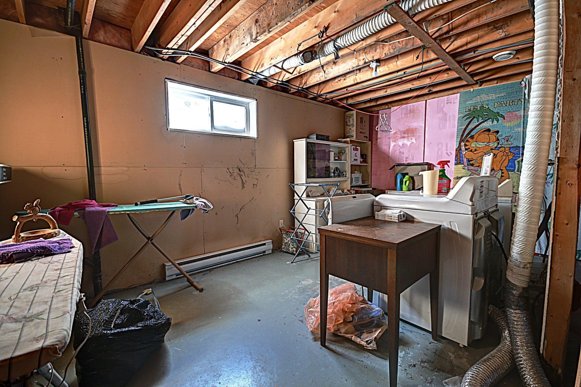 









142


Rue Jos-Monferrand

,
Québec (Beauport),




QC
G1C1K9

