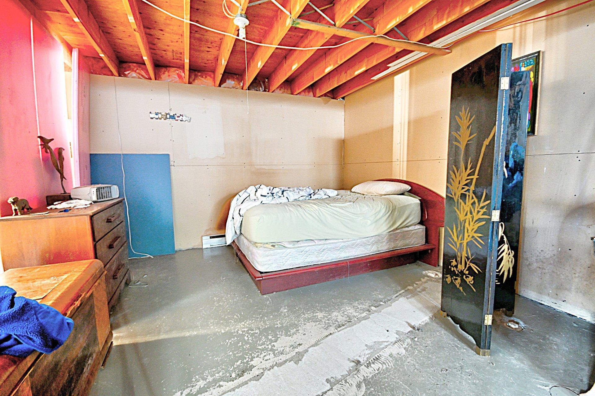 









142


Rue Jos-Monferrand

,
Québec (Beauport),




QC
G1C1K9

