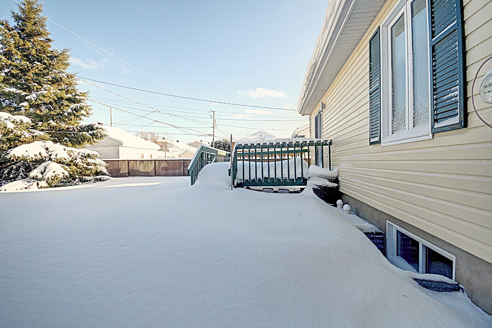 









142


Rue Jos-Monferrand

,
Québec (Beauport),




QC
G1C1K9

