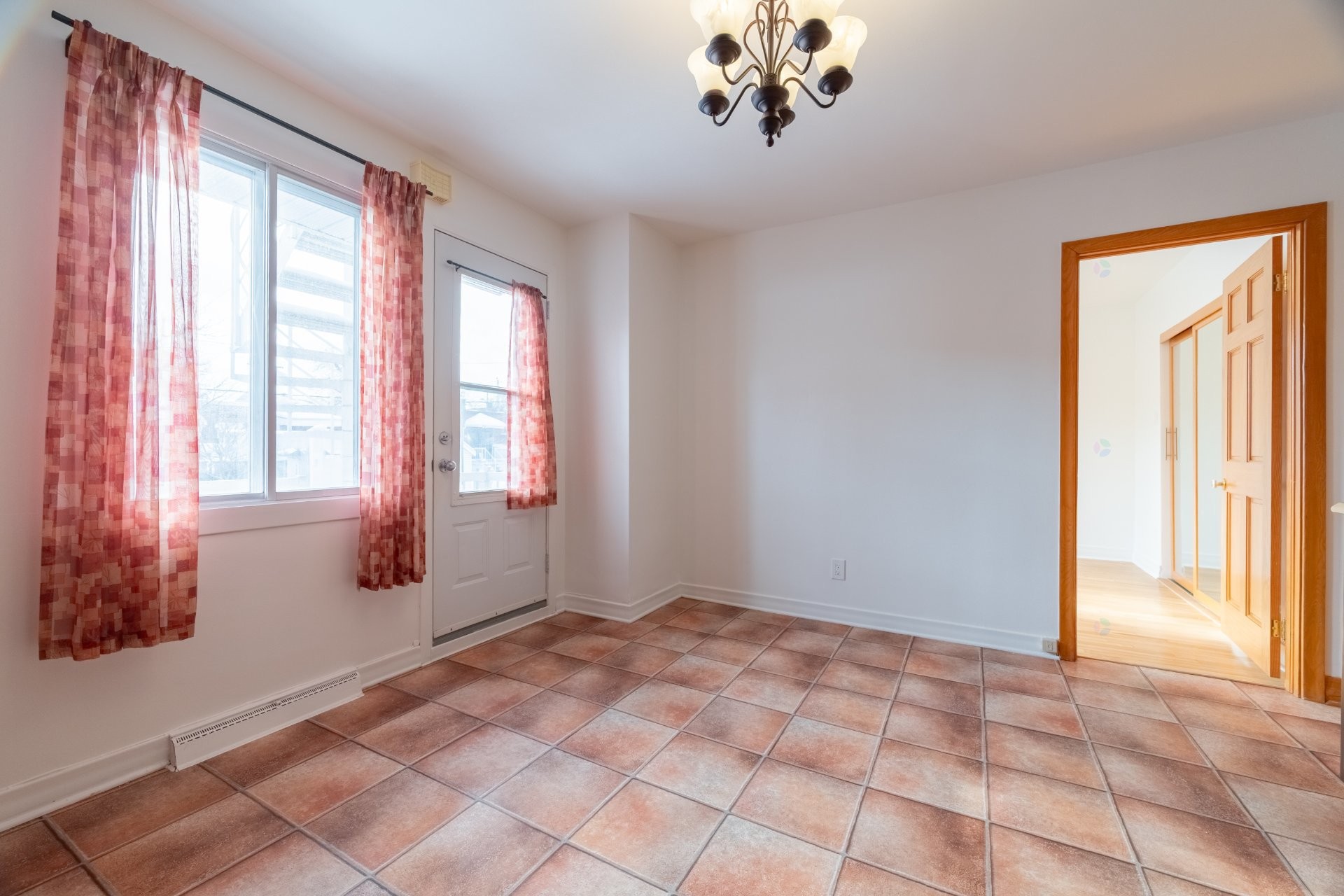 









2350

 - 2352


Rue French

,
Montréal (Mercier/Hochelaga-Maisonneuve),




QC
H1L4R7

