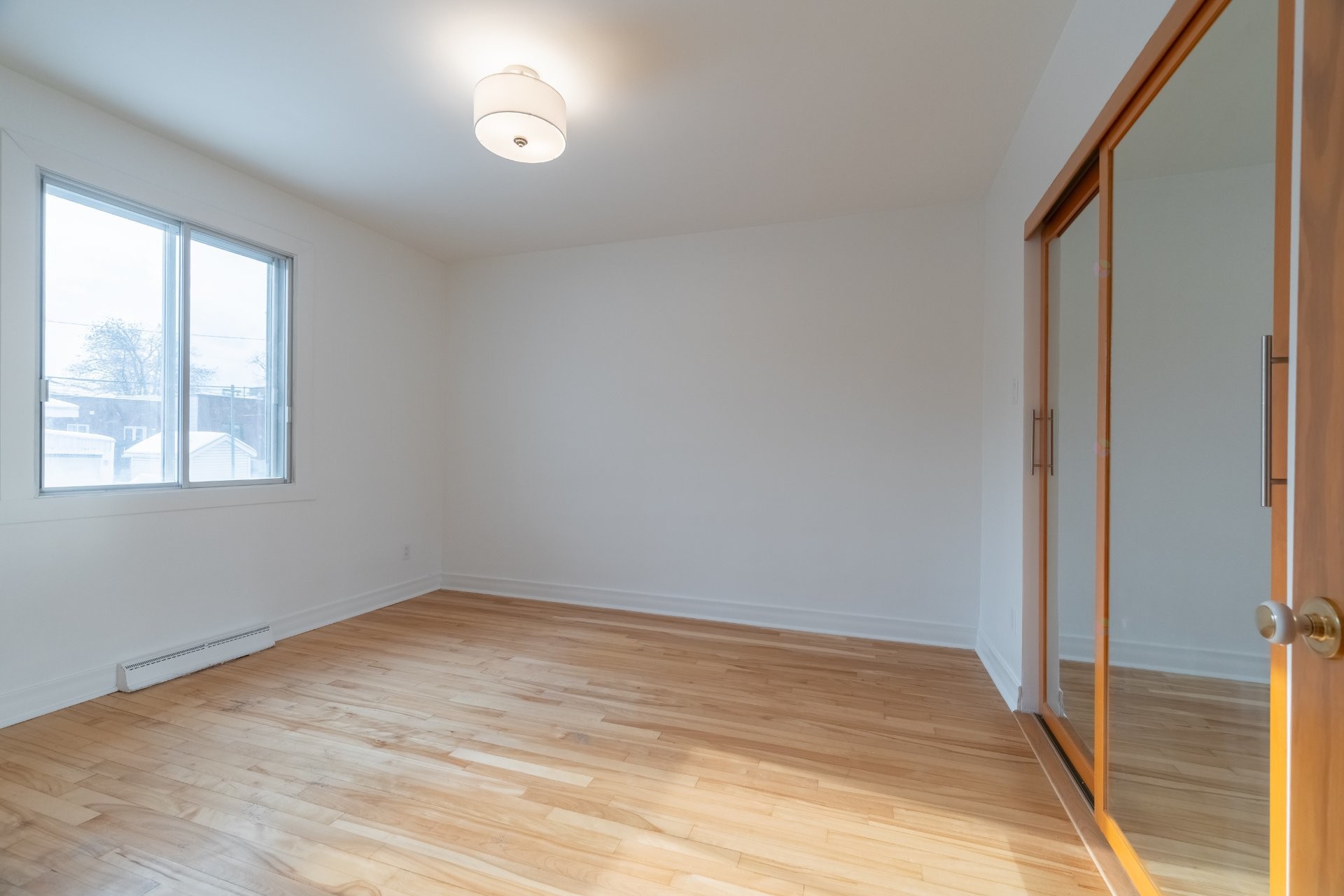 









2350

 - 2352


Rue French

,
Montréal (Mercier/Hochelaga-Maisonneuve),




QC
H1L4R7

