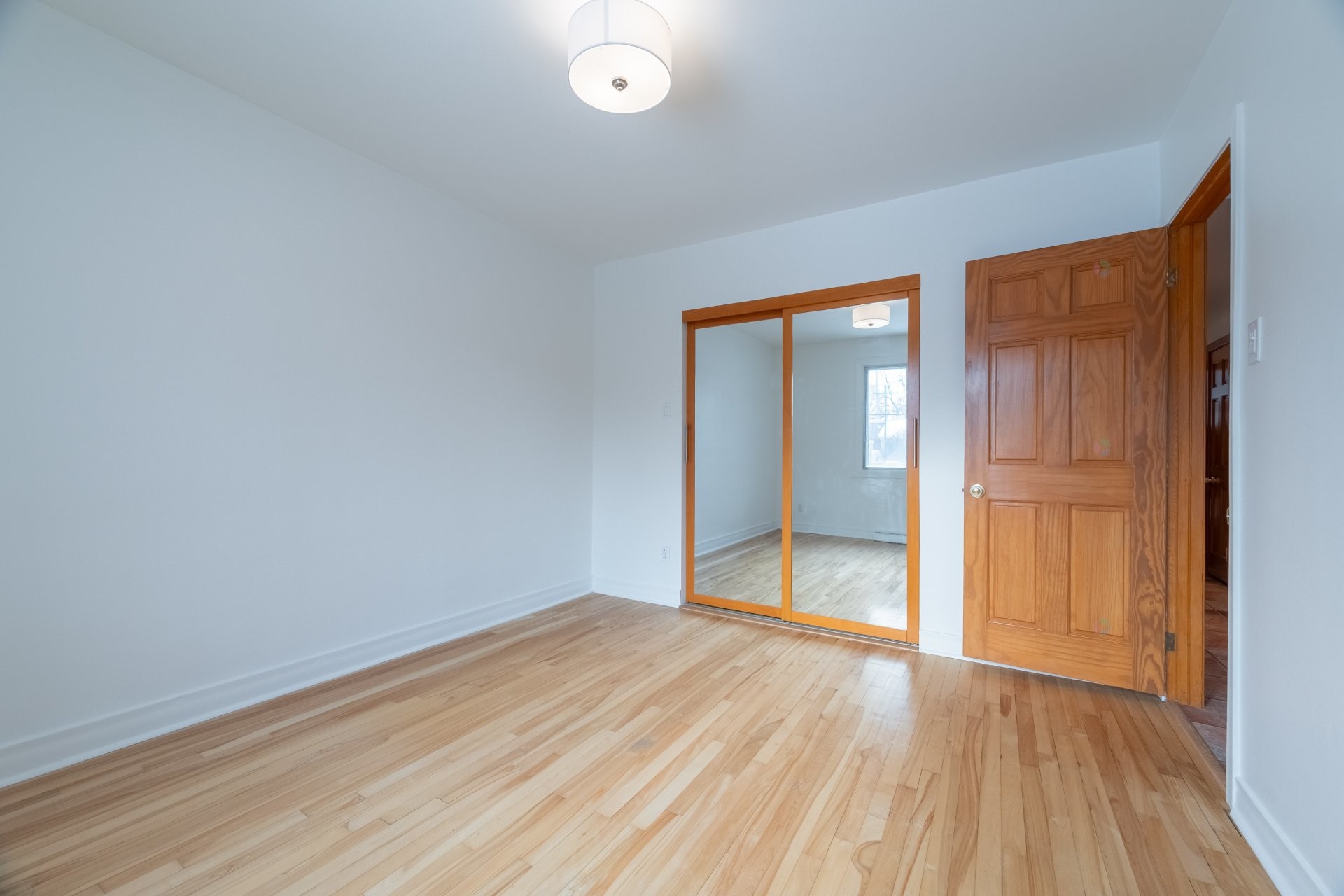 









2350

 - 2352


Rue French

,
Montréal (Mercier/Hochelaga-Maisonneuve),




QC
H1L4R7

