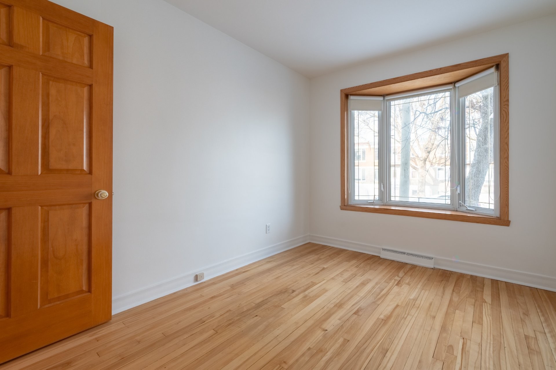 









2350

 - 2352


Rue French

,
Montréal (Mercier/Hochelaga-Maisonneuve),




QC
H1L4R7

