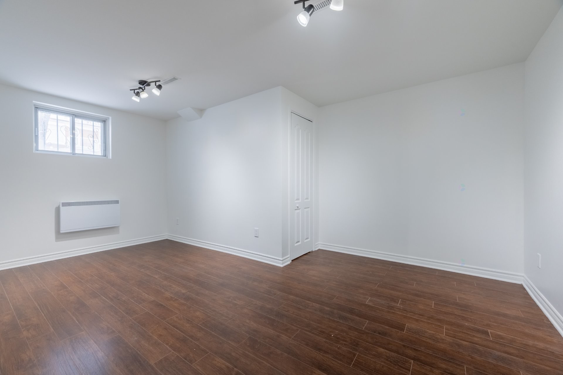 









2350

 - 2352


Rue French

,
Montréal (Mercier/Hochelaga-Maisonneuve),




QC
H1L4R7

