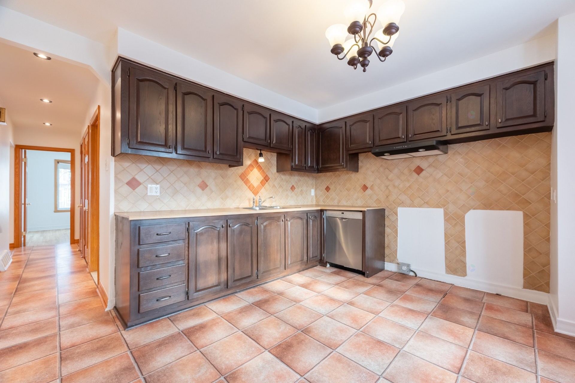 









2350

 - 2352


Rue French

,
Montréal (Mercier/Hochelaga-Maisonneuve),




QC
H1L4R7

