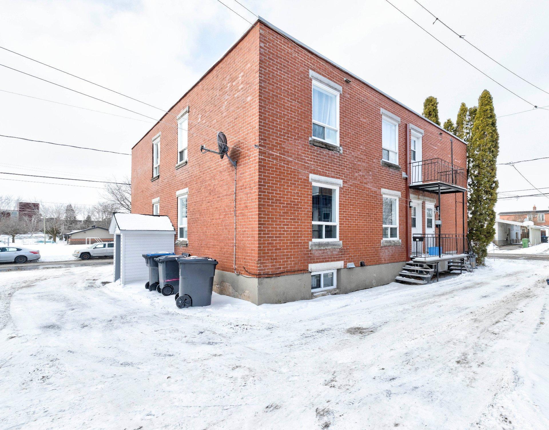 









260

 - 266


Rue Fortin

,
Saint-Jean-sur-Richelieu,




QC
J3B3M9

