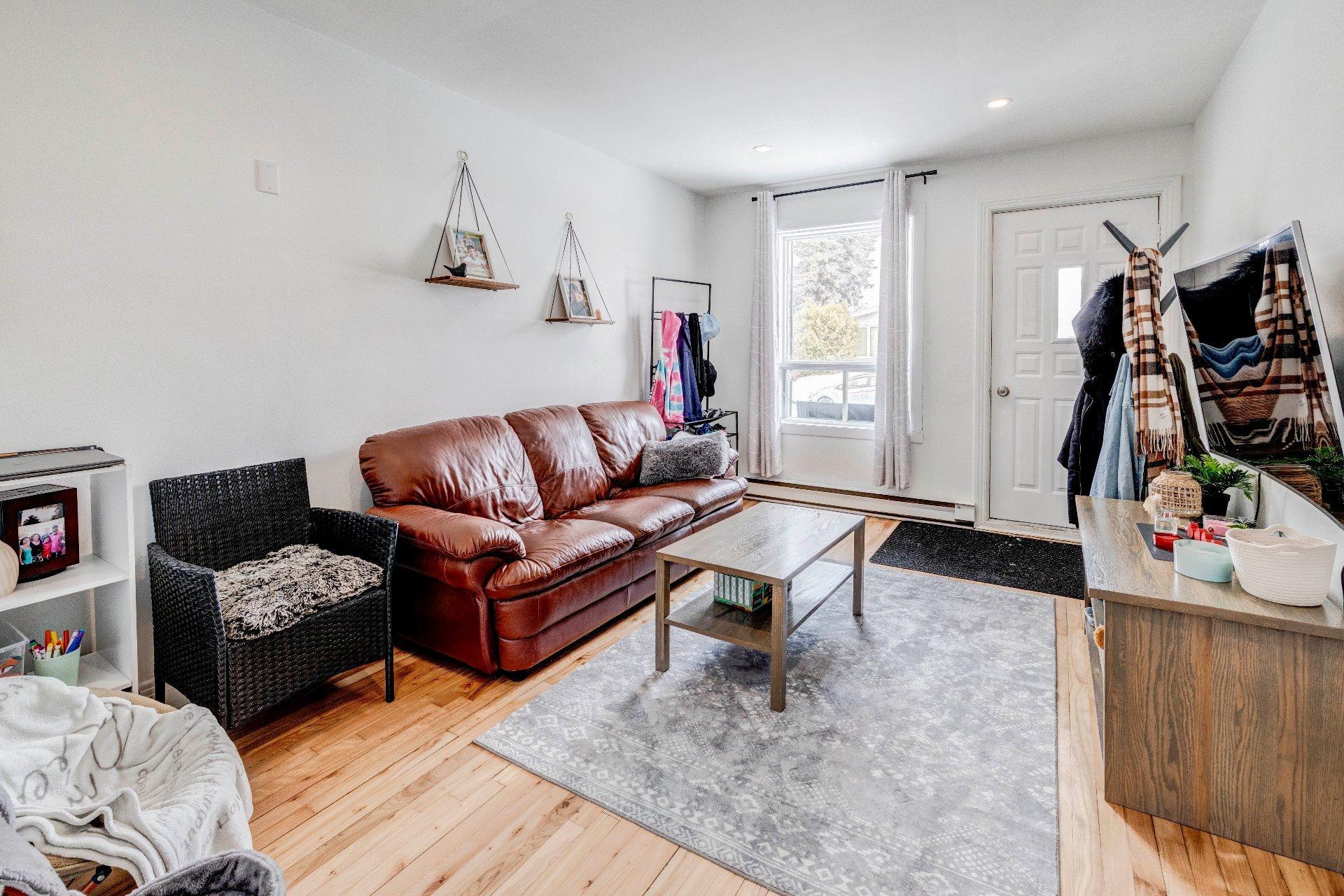 









260

 - 266


Rue Fortin

,
Saint-Jean-sur-Richelieu,




QC
J3B3M9

