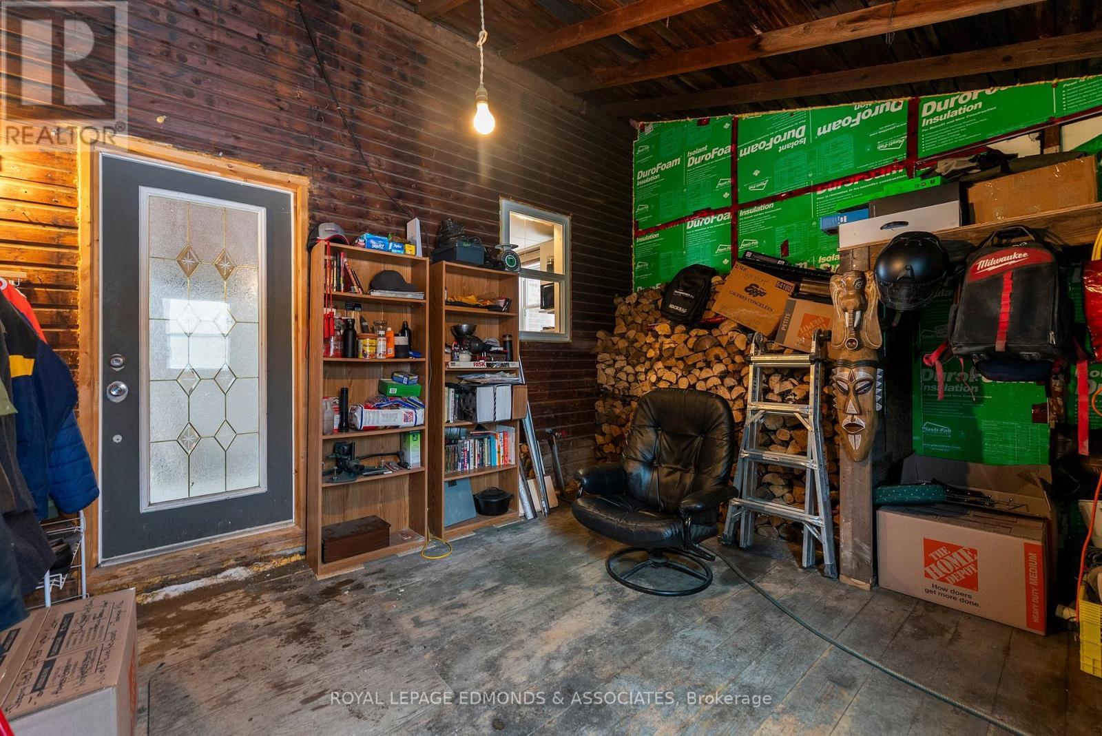 












107 BONNECHERE STREET E

,
Bonnechere Valley,




Ontario
K0J1T0

