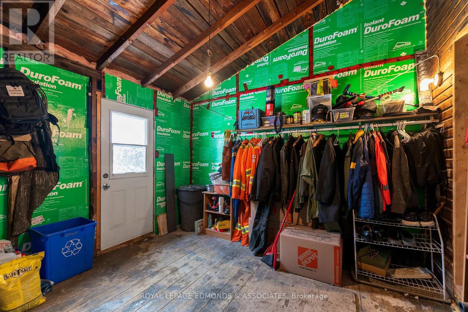 












107 BONNECHERE STREET E

,
Bonnechere Valley,




Ontario
K0J1T0

