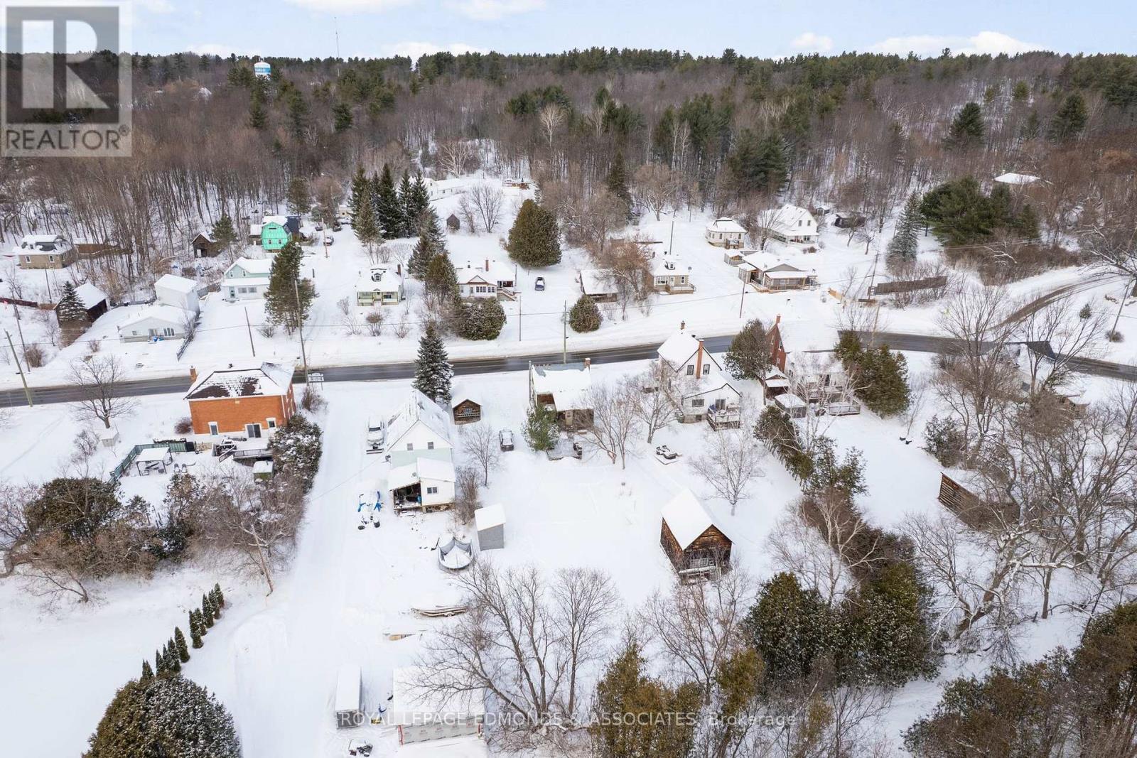 












107 BONNECHERE STREET E

,
Bonnechere Valley,




Ontario
K0J1T0

