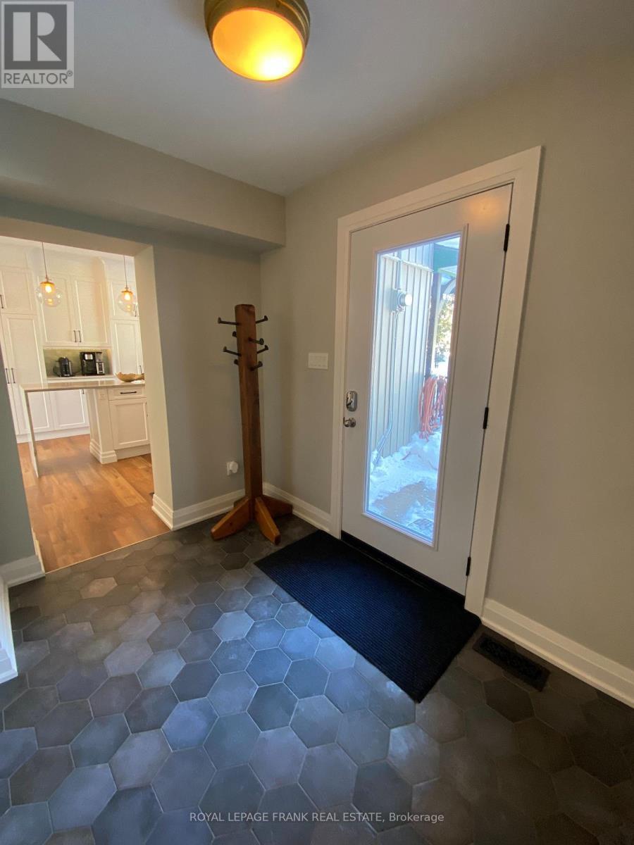 












747 MORTON 10TH LINE

,
Cavan Monaghan (Cavan Twp),




Ontario
L0A1C0

