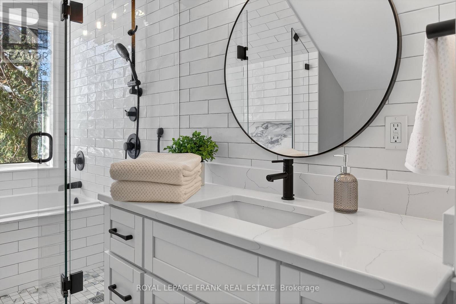 












747 MORTON 10TH LINE

,
Cavan Monaghan (Cavan Twp),




Ontario
L0A1C0

