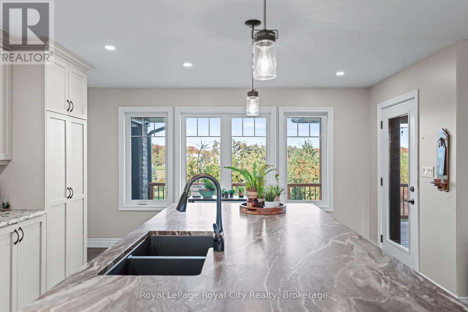 












103 MARSHALL HEIGHTS ROAD

,
West Grey,




Ontario
N0G1R0

