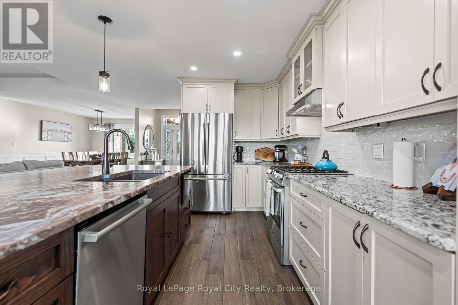 












103 MARSHALL HEIGHTS ROAD

,
West Grey,




Ontario
N0G1R0

