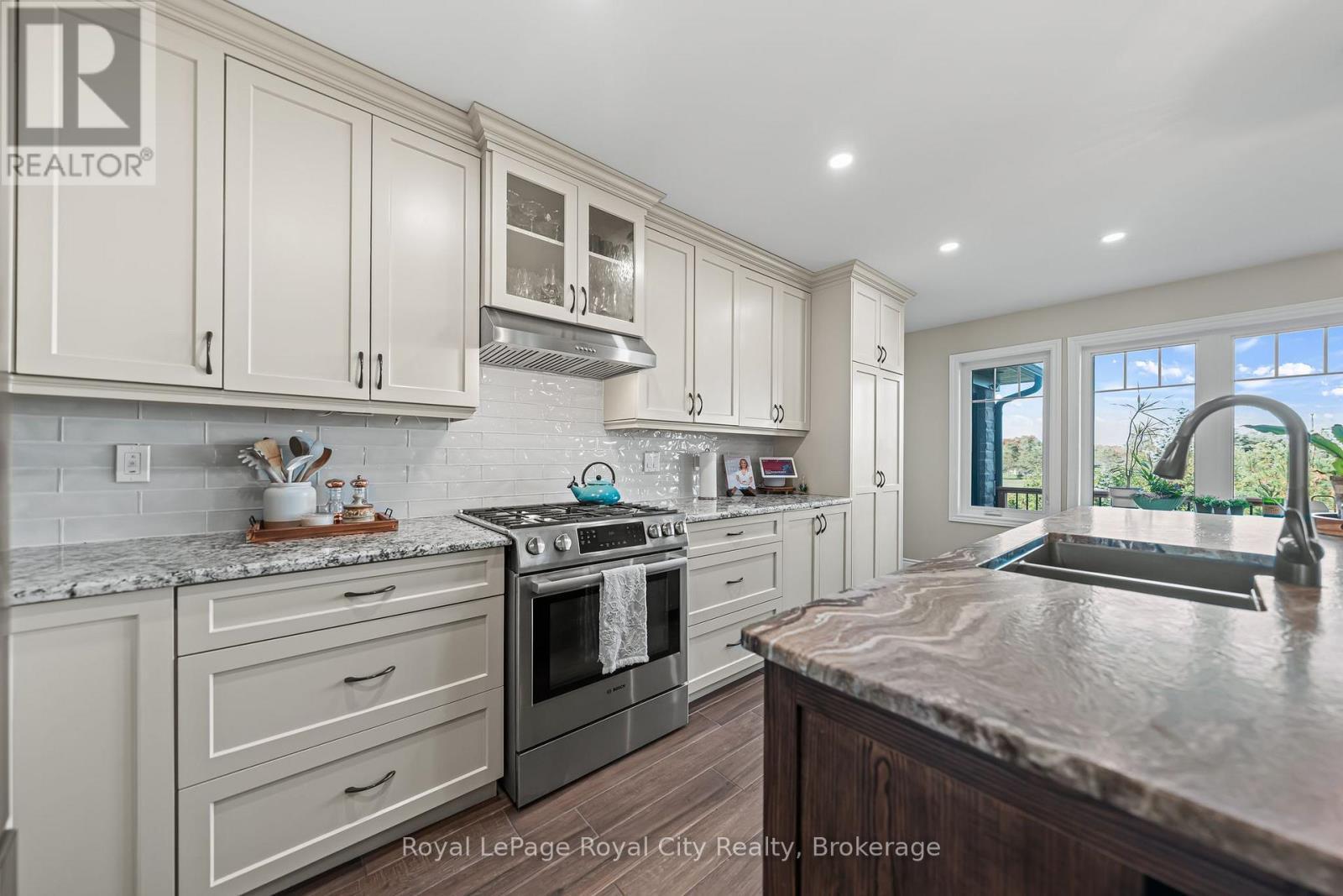 












103 MARSHALL HEIGHTS ROAD

,
West Grey,




Ontario
N0G1R0

