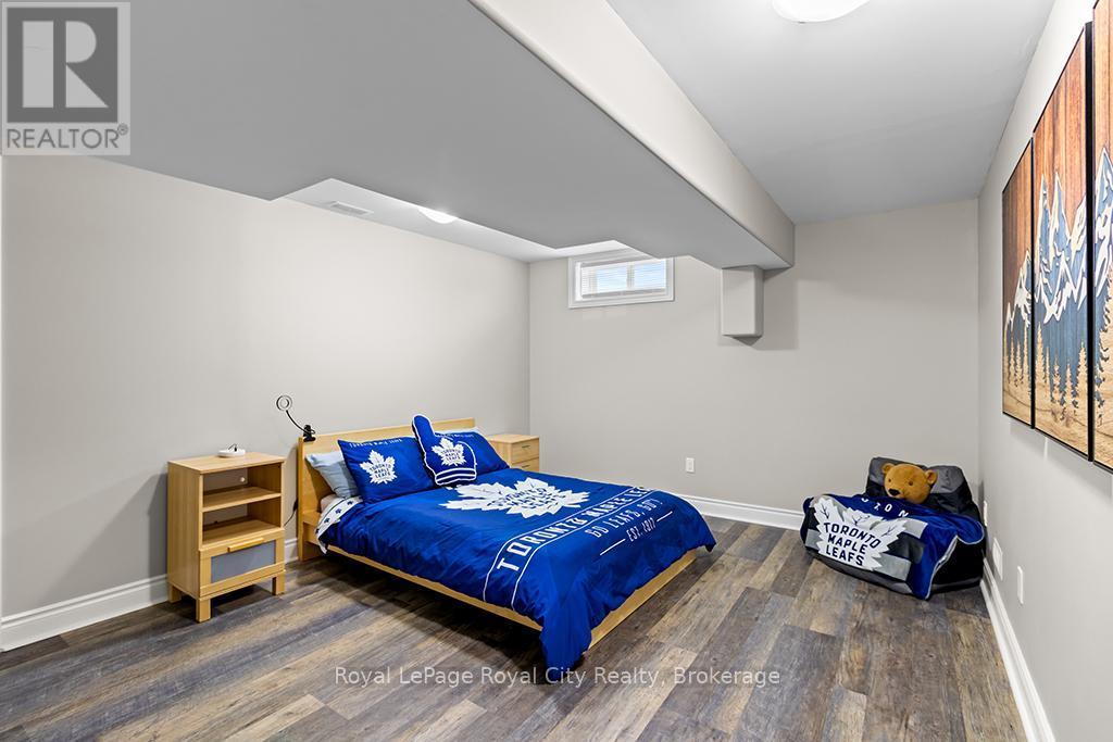 












103 MARSHALL HEIGHTS ROAD

,
West Grey,




Ontario
N0G1R0

