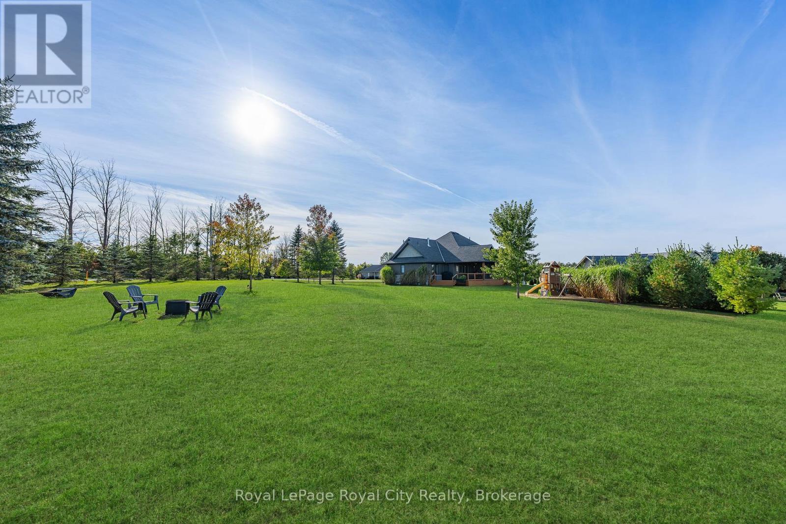 












103 MARSHALL HEIGHTS ROAD

,
West Grey,




Ontario
N0G1R0

