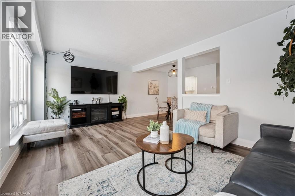 












121 BAGOT Street Unit# 30

,
Guelph,




Ontario
N1H5T8

