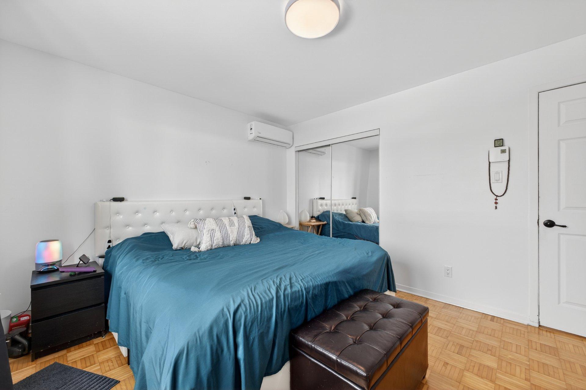 









118


Rue Guy

,
Vaudreuil-Dorion,




QC
J7V8B1

