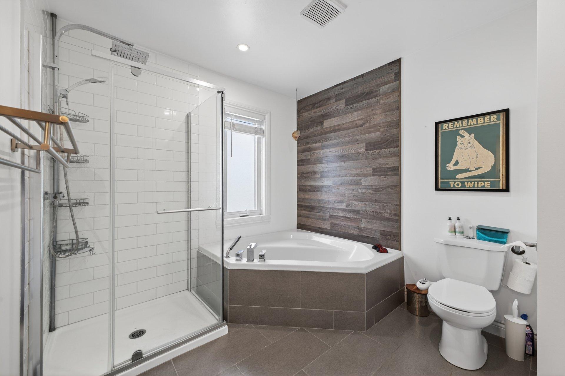 









118


Rue Guy

,
Vaudreuil-Dorion,




QC
J7V8B1

