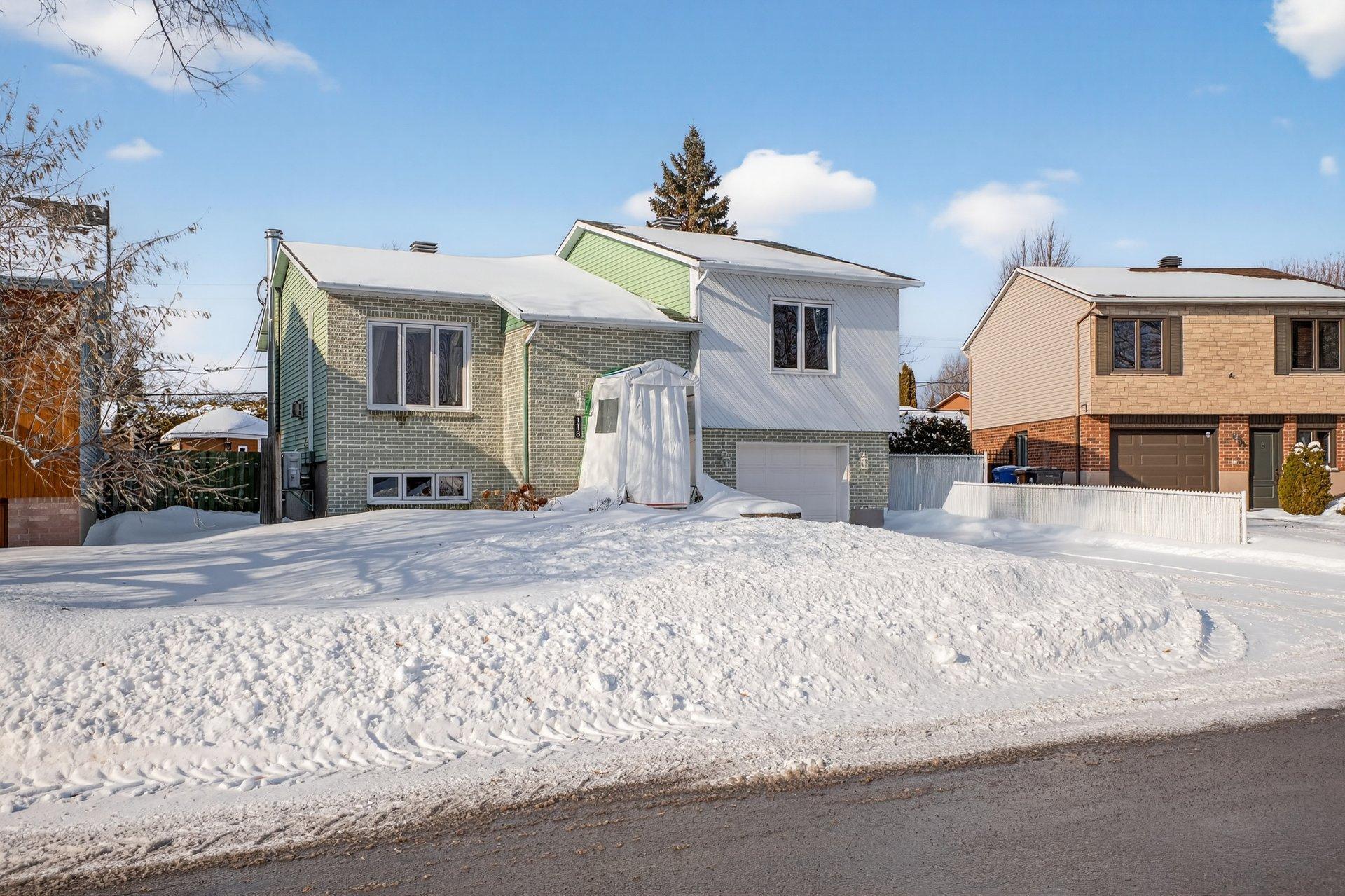 









118


Rue Guy

,
Vaudreuil-Dorion,




QC
J7V8B1

