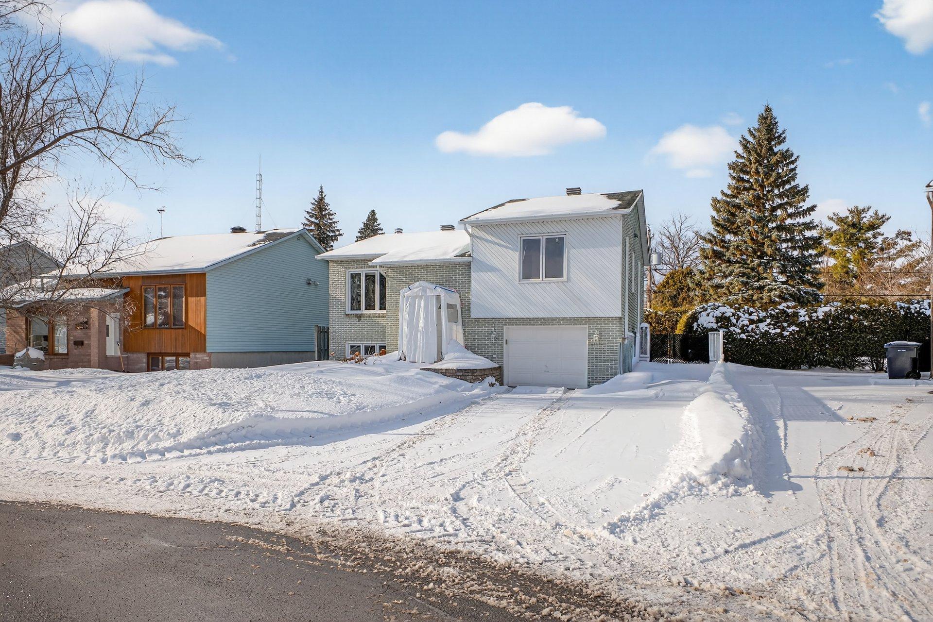 









118


Rue Guy

,
Vaudreuil-Dorion,




QC
J7V8B1

