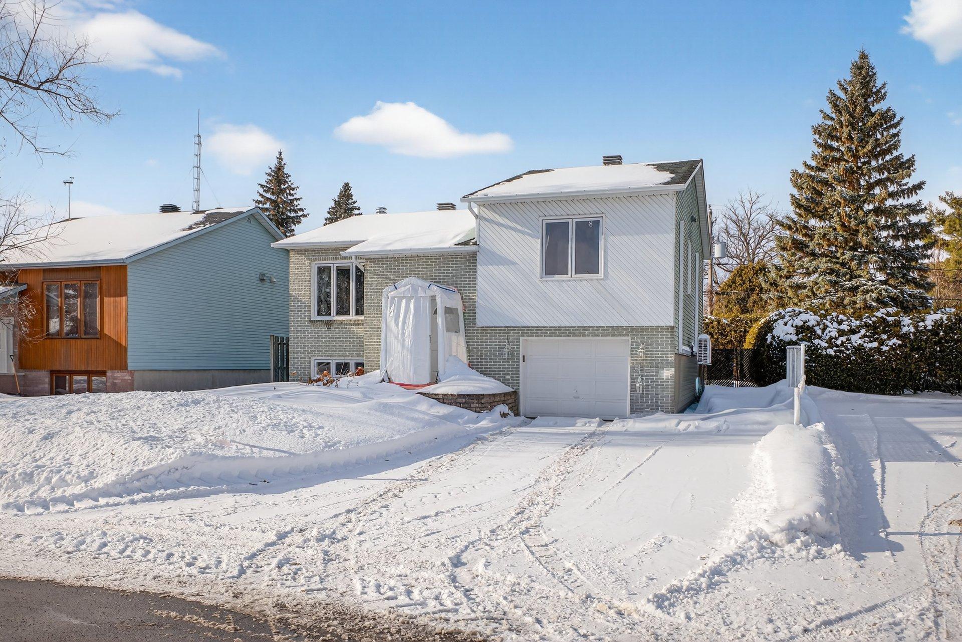 









118


Rue Guy

,
Vaudreuil-Dorion,




QC
J7V8B1

