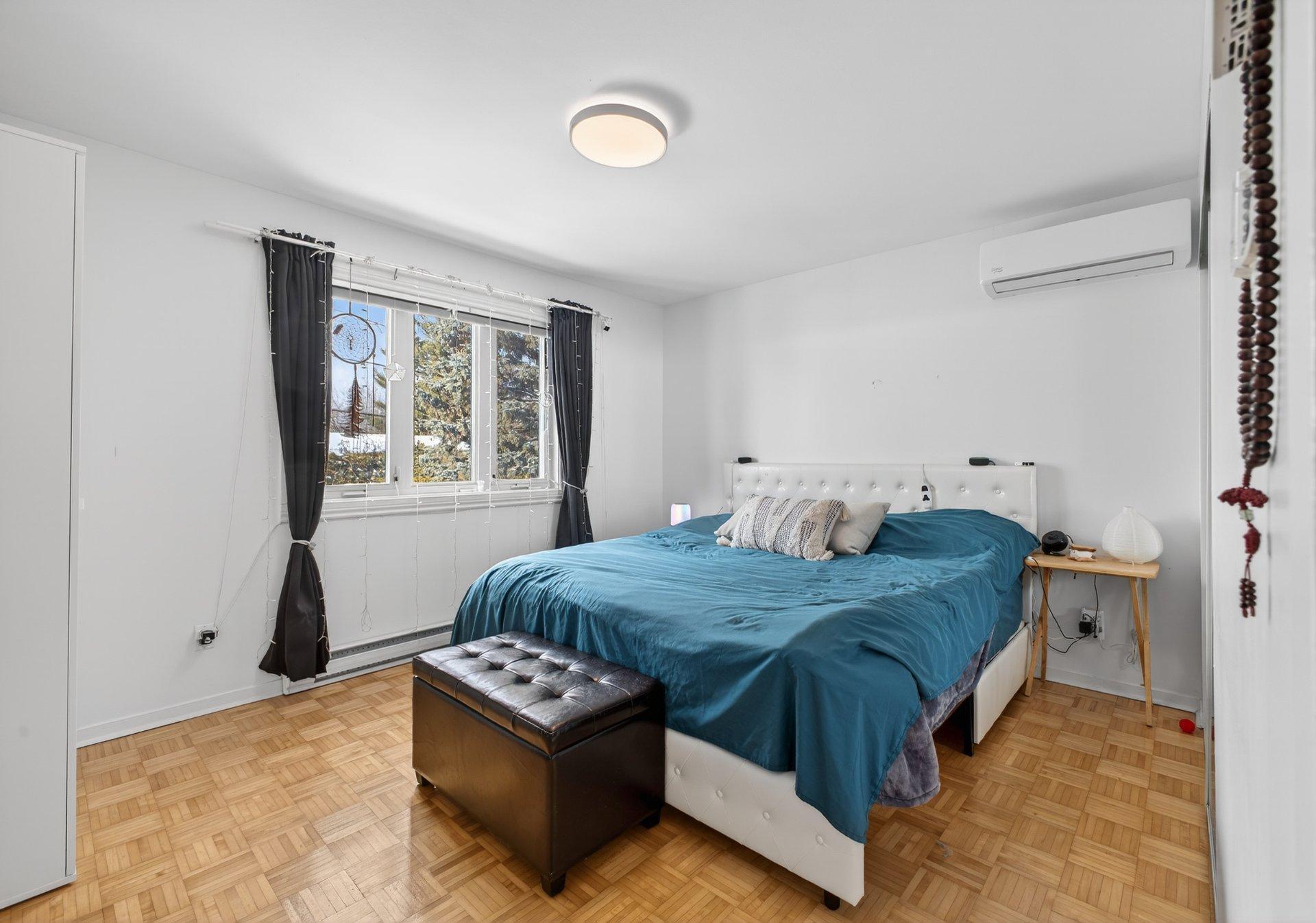 









118


Rue Guy

,
Vaudreuil-Dorion,




QC
J7V8B1

