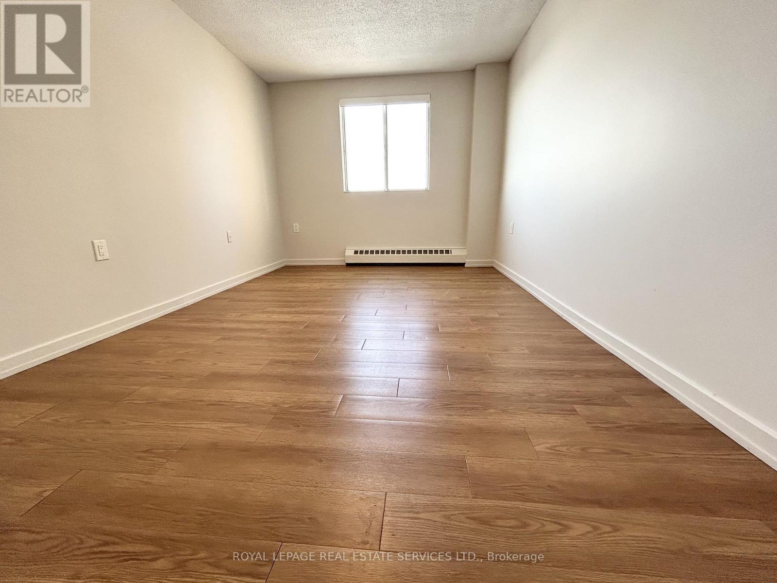 












609 - 82 MILLSIDE DRIVE

,
Milton,




Ontario
L9T4A1

