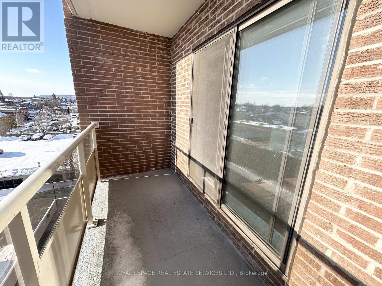 












609 - 82 MILLSIDE DRIVE

,
Milton,




Ontario
L9T4A1

