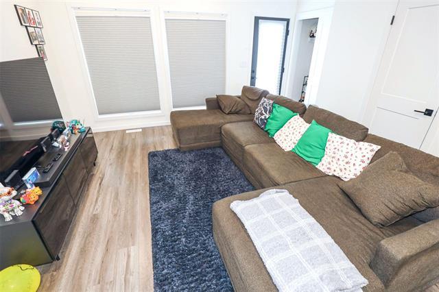 









204


Grey Heron

DR,
Winnipeg,




MB
R3X 0H6

